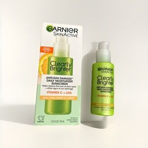 Garnier SkinActive Clearly Brighter Daily Moisturizer SPF 30 2.5oz